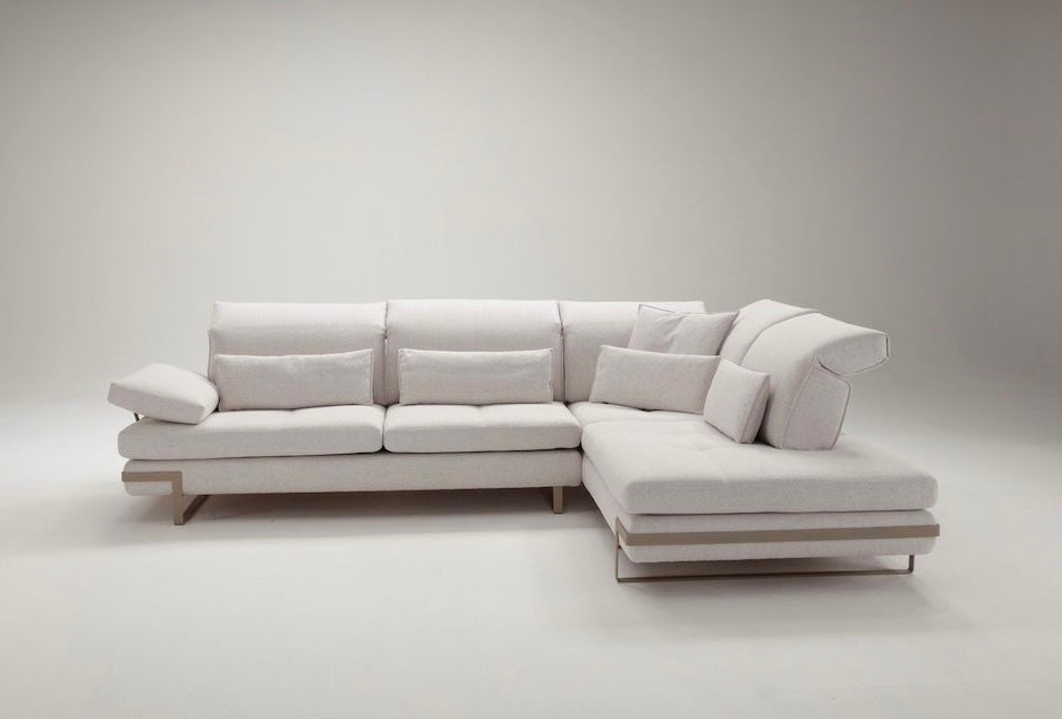 Sting Sectional (R)