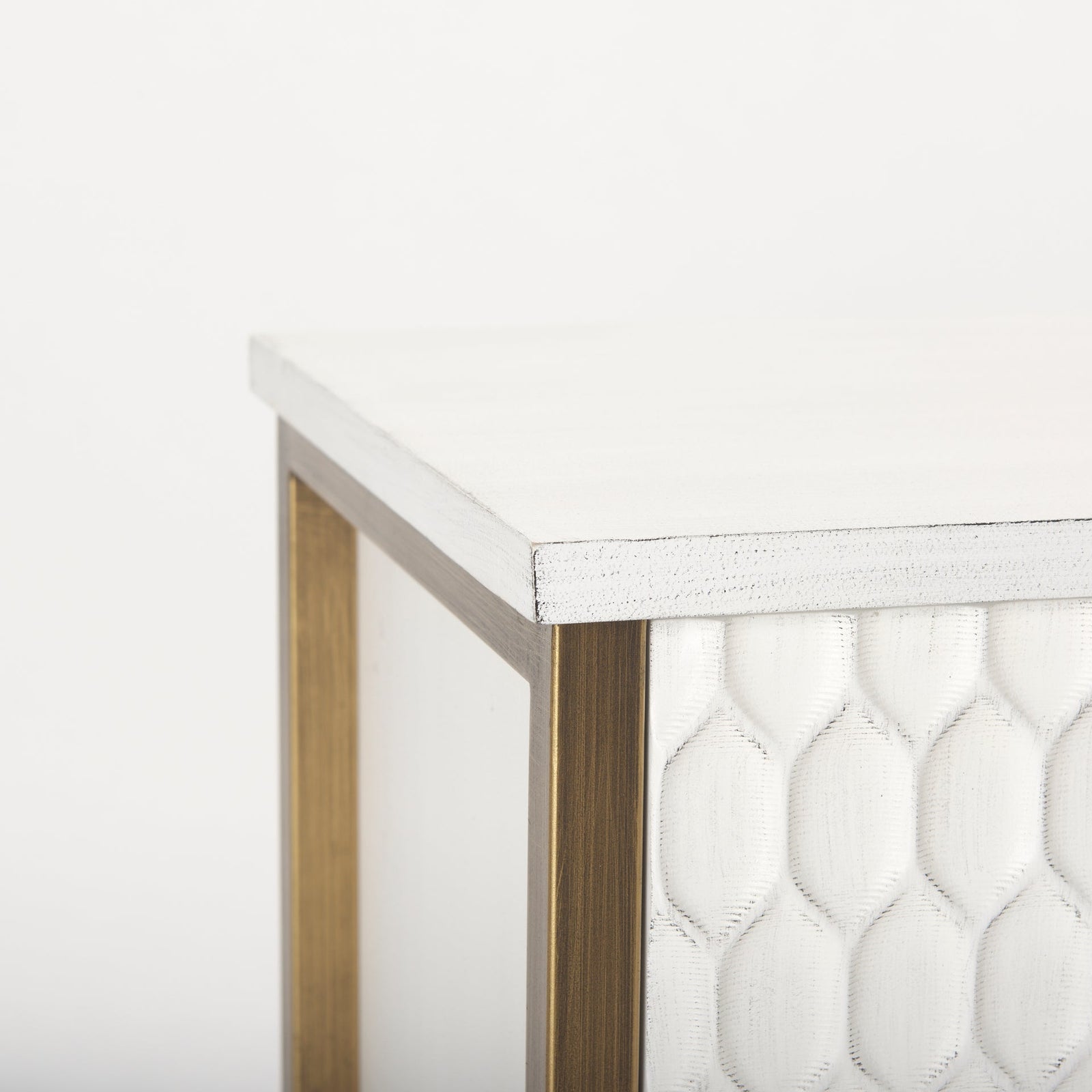 Anne Sideboard 31.5" detail