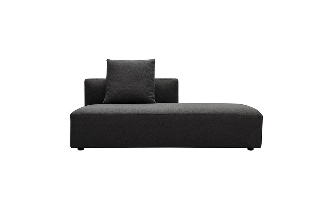 Elaine Chaise Hoya Casa Hoyacasa.ca couch sofa bed 4 seater sectional table kitchen table love seat sofa bed matress Toronto Canada manufactures home decoration frames indoor Ottoman